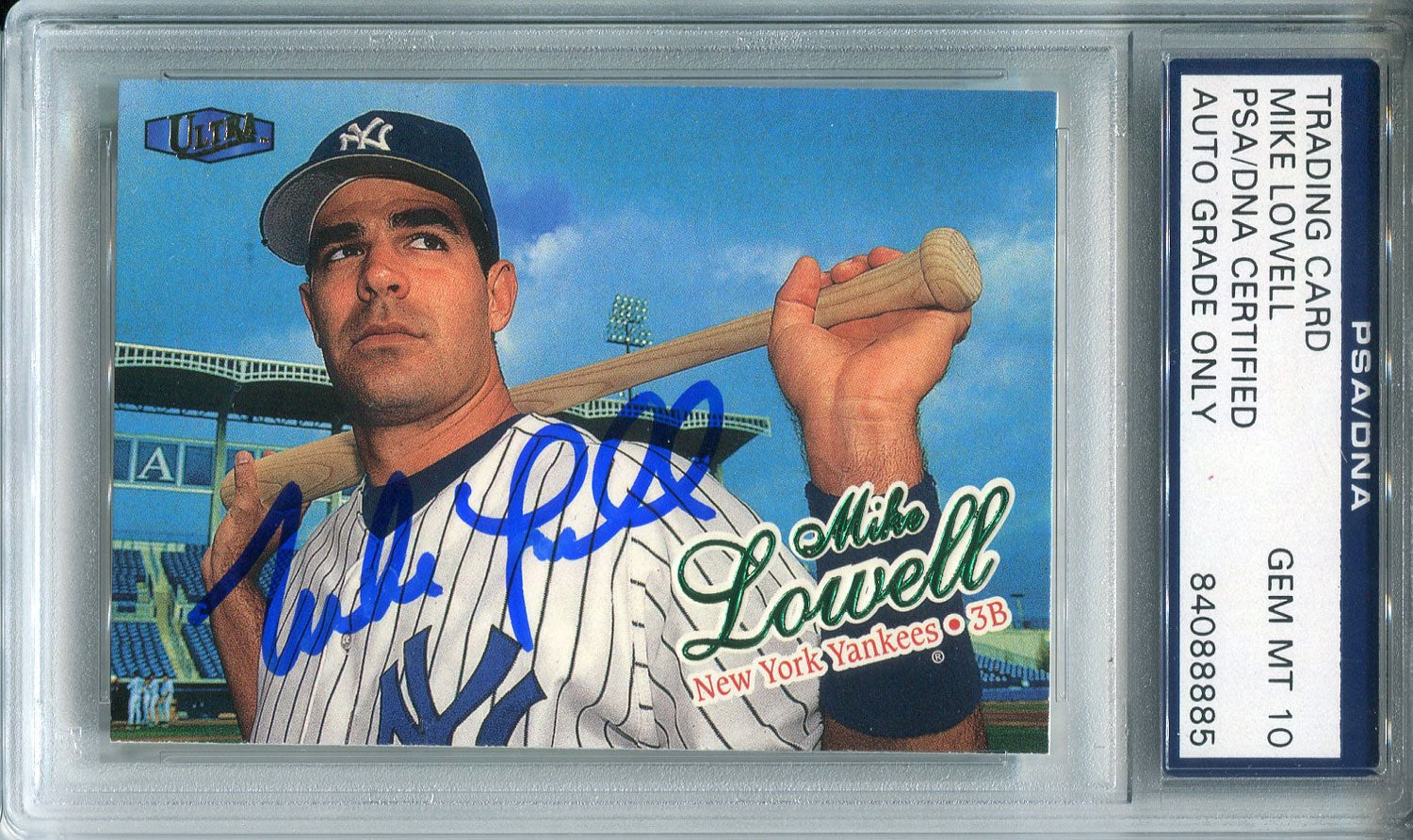 Mike Lowell Autographed Photograph - 8x10