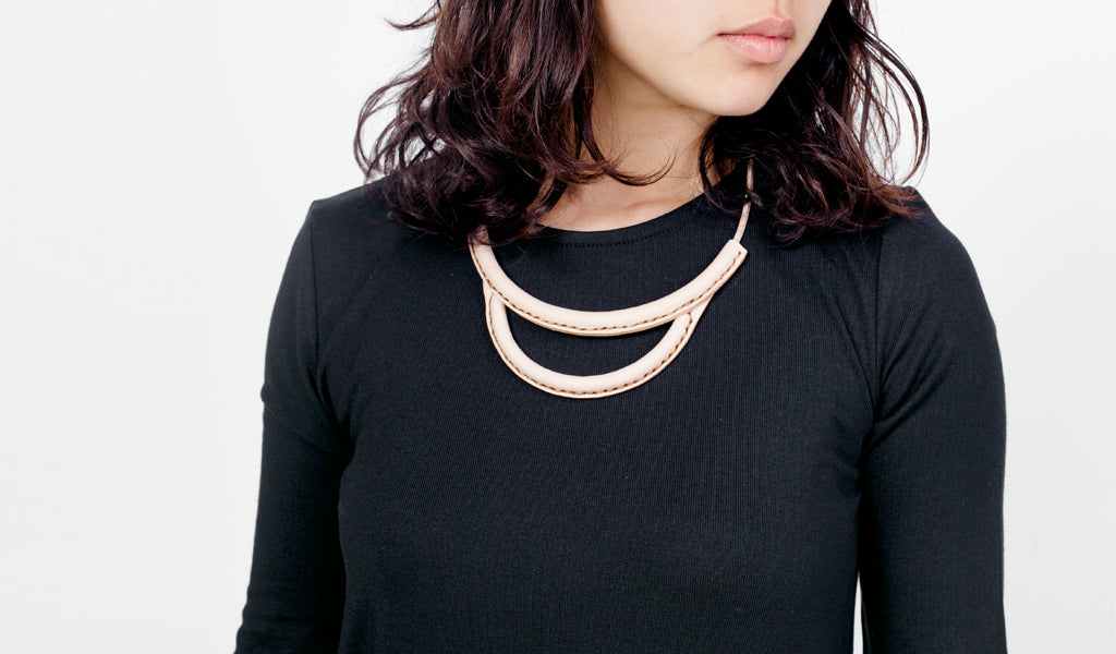 crescioni arc necklace 直売正本 - www.woodpreneurlife.com