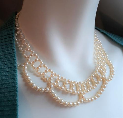 Bib Necklace with faux pearl