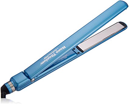 BaByliss Pro Nano Titanium-Plated Ultra-Thin Straightening Iron