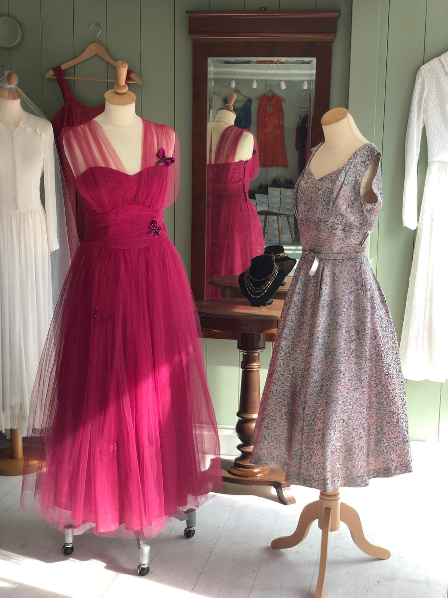 Kjoler - Find en original kjole i mit store online udvalg – Side 7 – Vintage