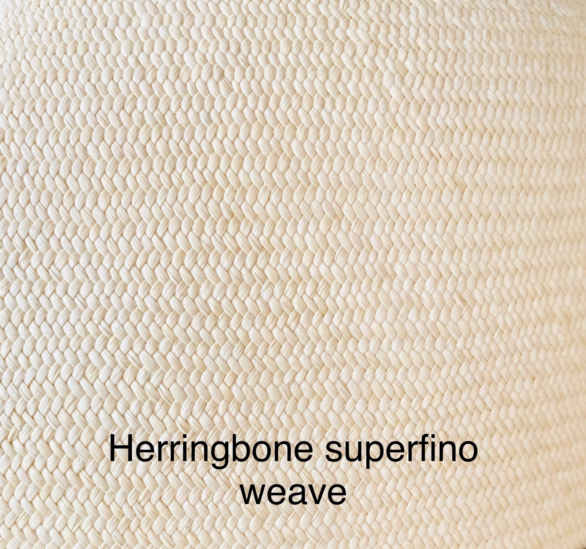 Superfino Montecristi herringbone pattern