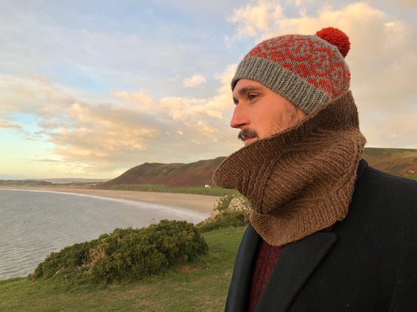 Man wearing Aspis hat and Tildearth cowl