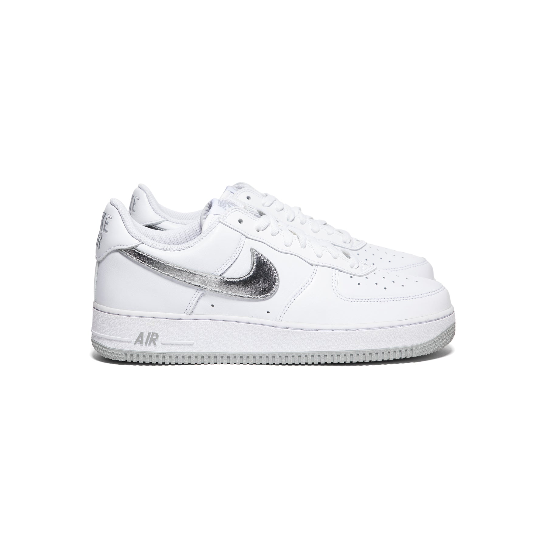 white and silver air force 1 lv8