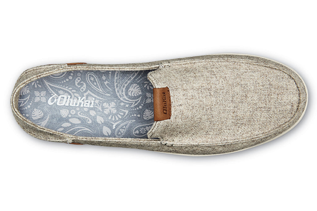 manoa slip on