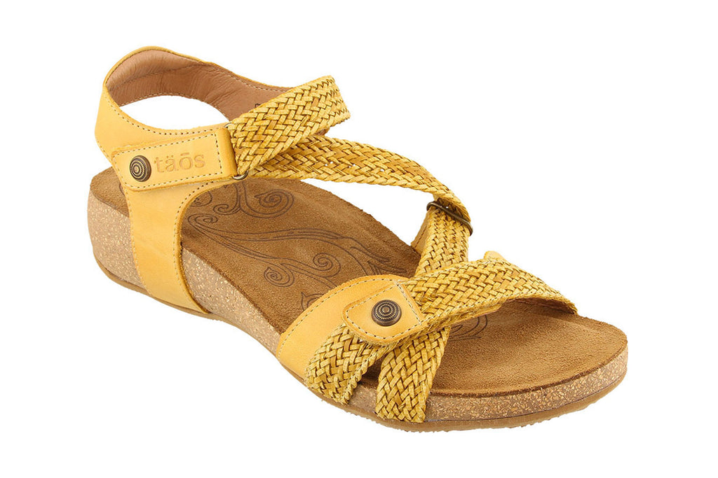 walking company taos sandals