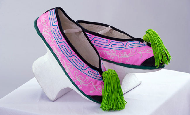 Manchurian flower-pot shoes