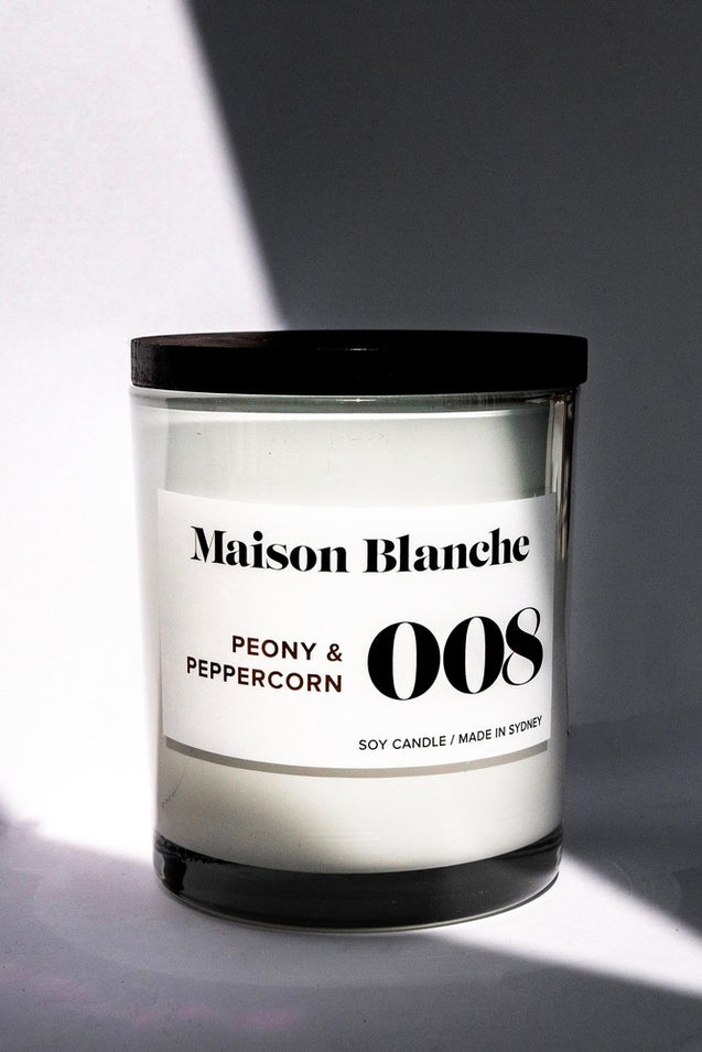 Maison Blanche Large Candle - 008 Peony & Peppercorn