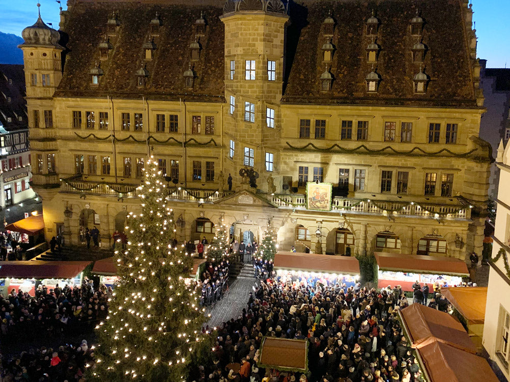 Blick auf den Rothenburger Weihnachtsmarkt