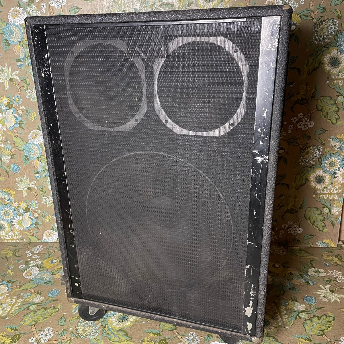 peavey black widow 15 bass cabinet