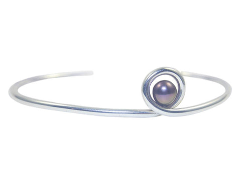 custom Hawaiian pearl bracelet