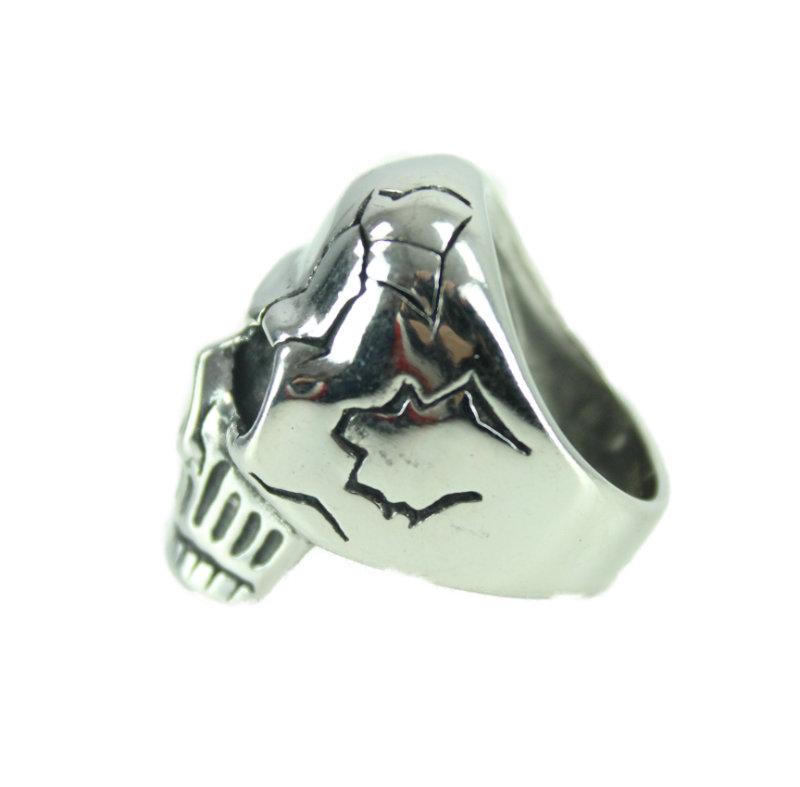 Broken Skull Stainless Steel Ring - ramanujanitsez