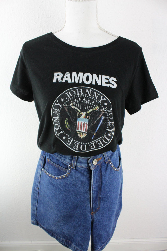 Vintage Black Ramones T-Shirt (S) ramanujanitsez 