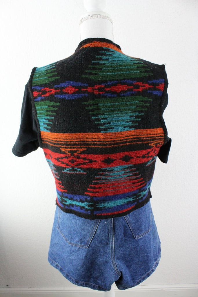 Vintage Colorful Woolrich Vest (L) ramanujanitsez 