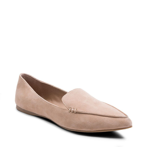 steve madden feather loafer camel