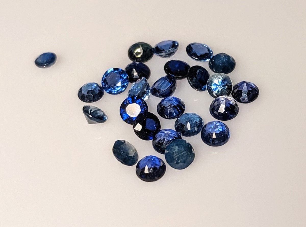 Natural Blue Sapphires /Faceted Rounds Small Lots/ Good Colors 3.0-3.1 mm