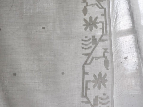 traditional floral border handwoven jamdani fabric