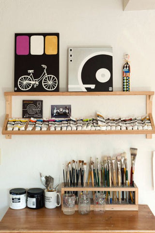 How to organize your workspace-how to organize acrylic paints-how to organize pens pencils markers-pen and pencil storage ideas-artist storage ideas-how to organize pens and markers