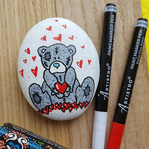 bear rock painting-kindness rocks designs-easy kindness rock designs-kindness rock ideas-kindness rocks ideas