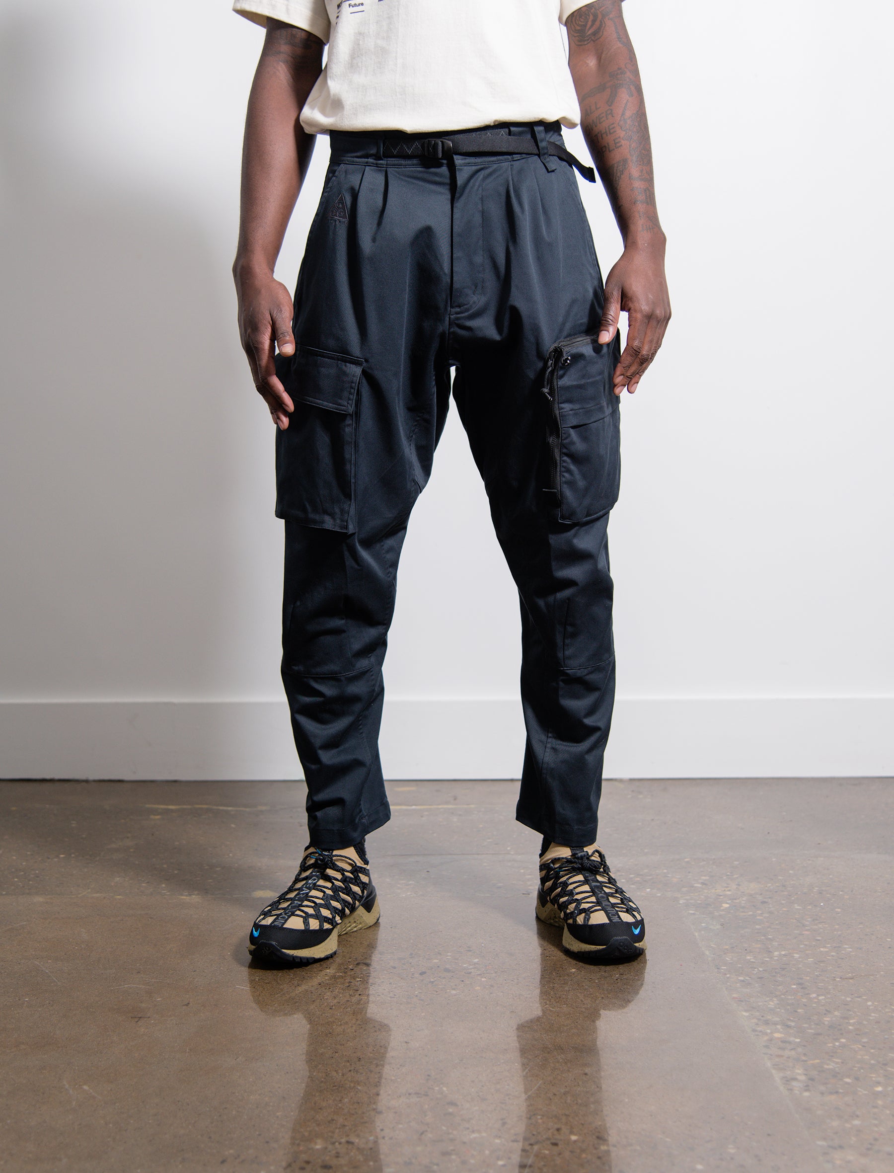 acg woven cargo pant