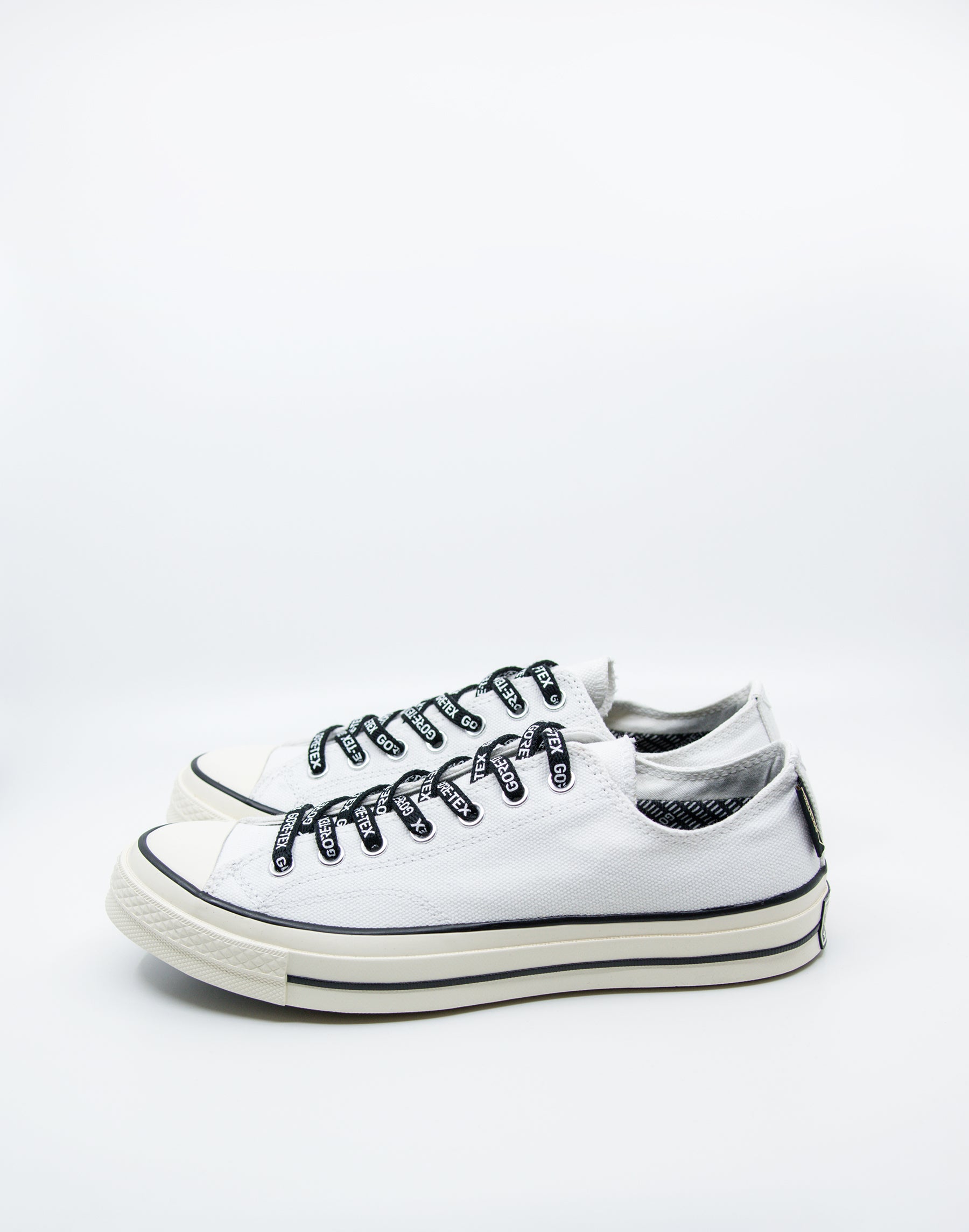 converse gore tex low