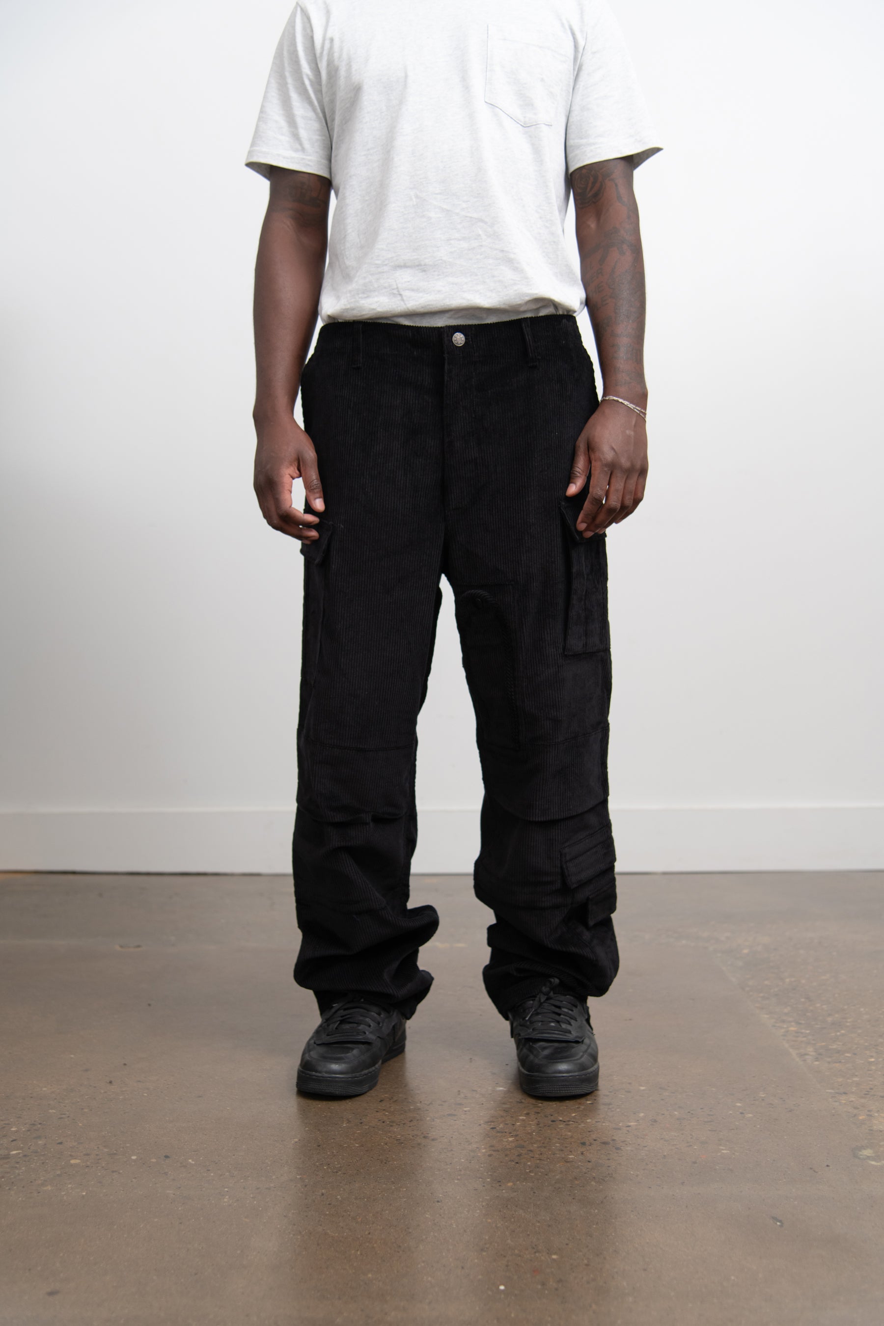 SHAREEF STEP CORDUROY SALOPETTE PANTS 紺色 | tspea.org