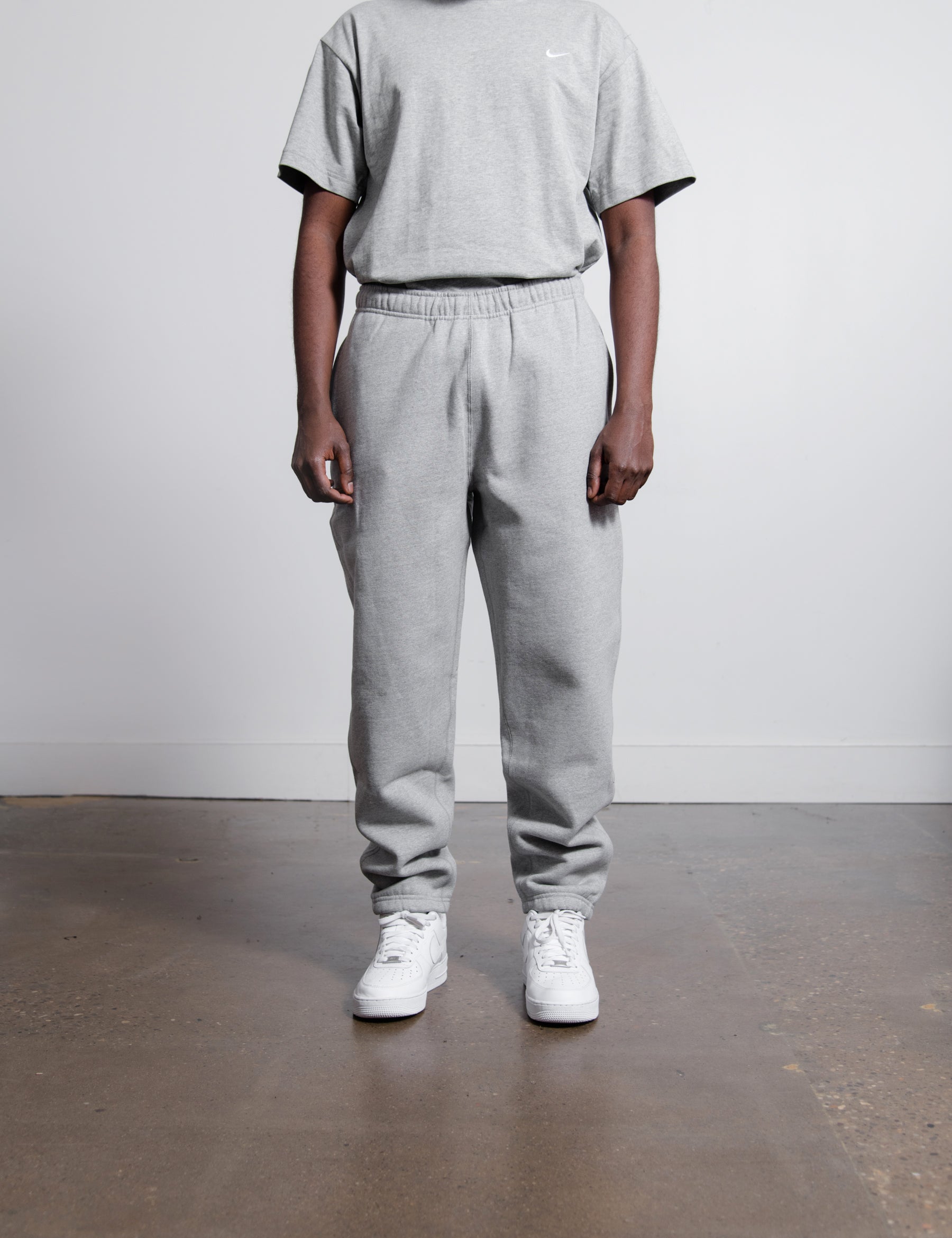 nike solo swoosh sweatpants