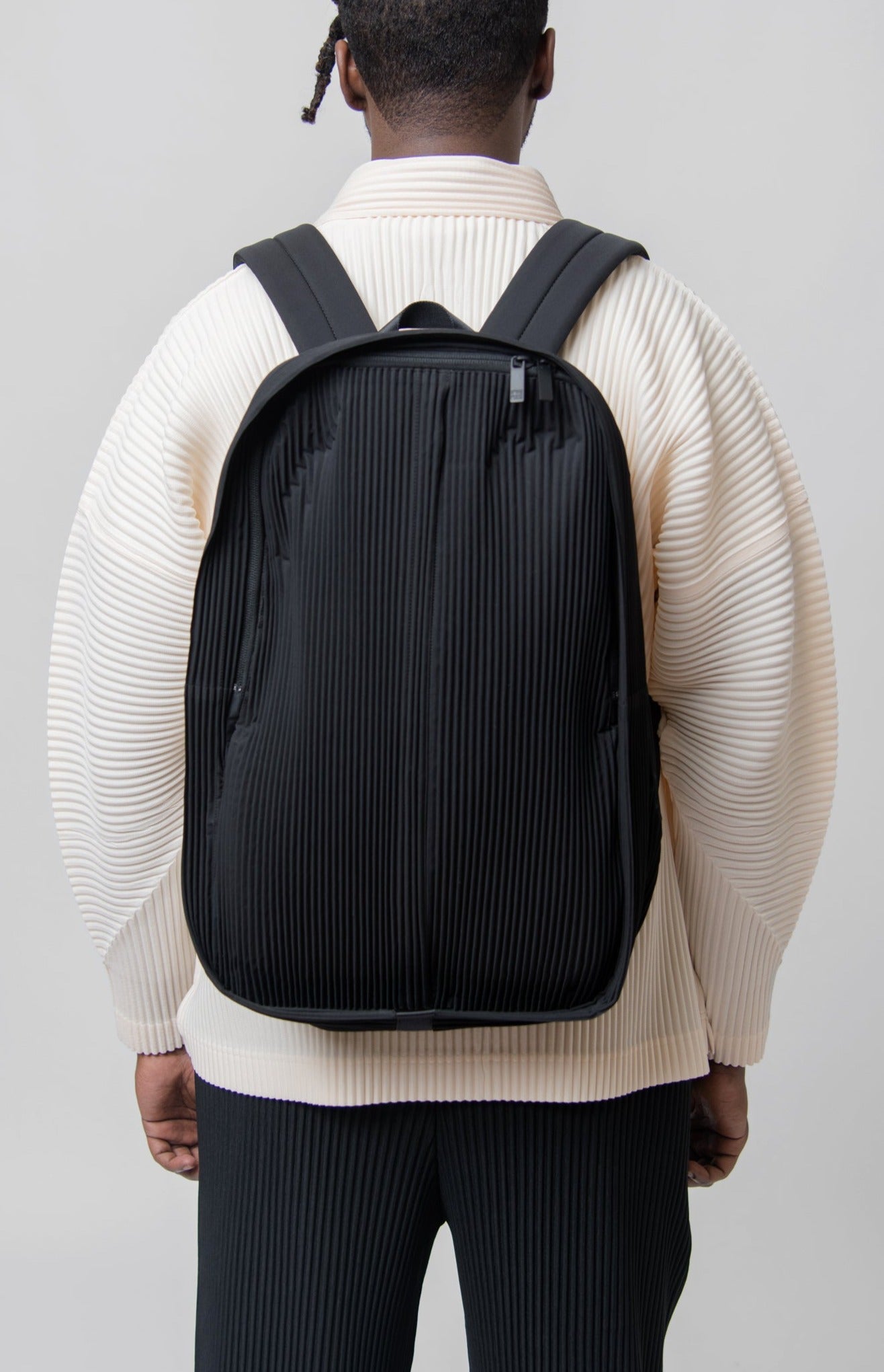 Pleated Backpack Black AG401-15 – NOMAD