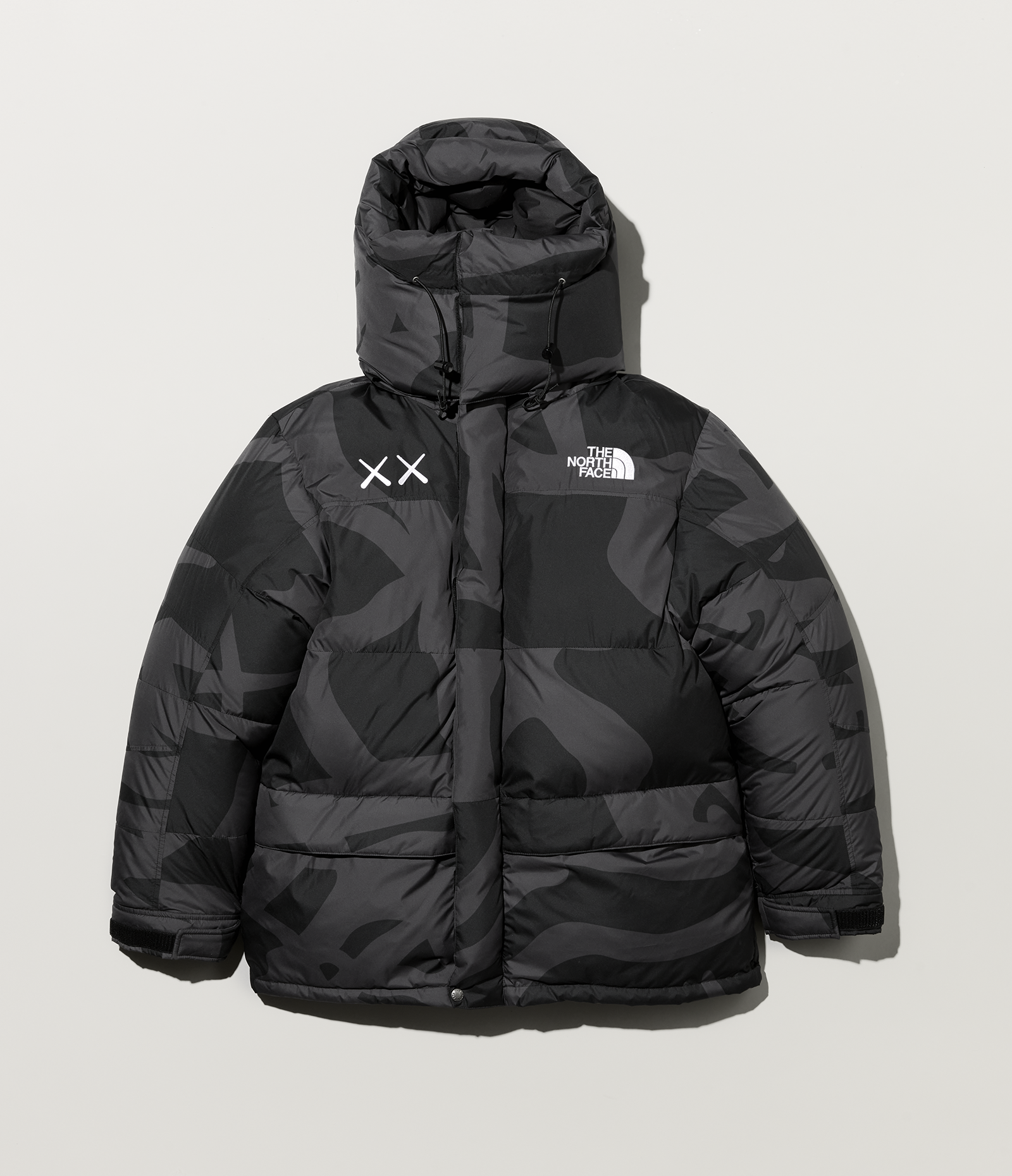 KAWS Retro 1994 Himalayan Parka Black 7WLT7H4 (LAUNCH PRODUCT)