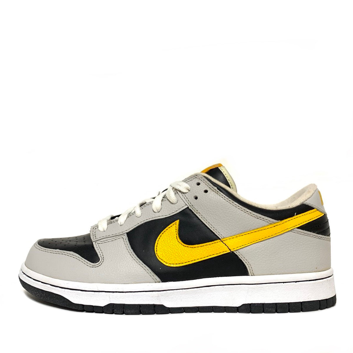 nike sb dunk low varsity maize