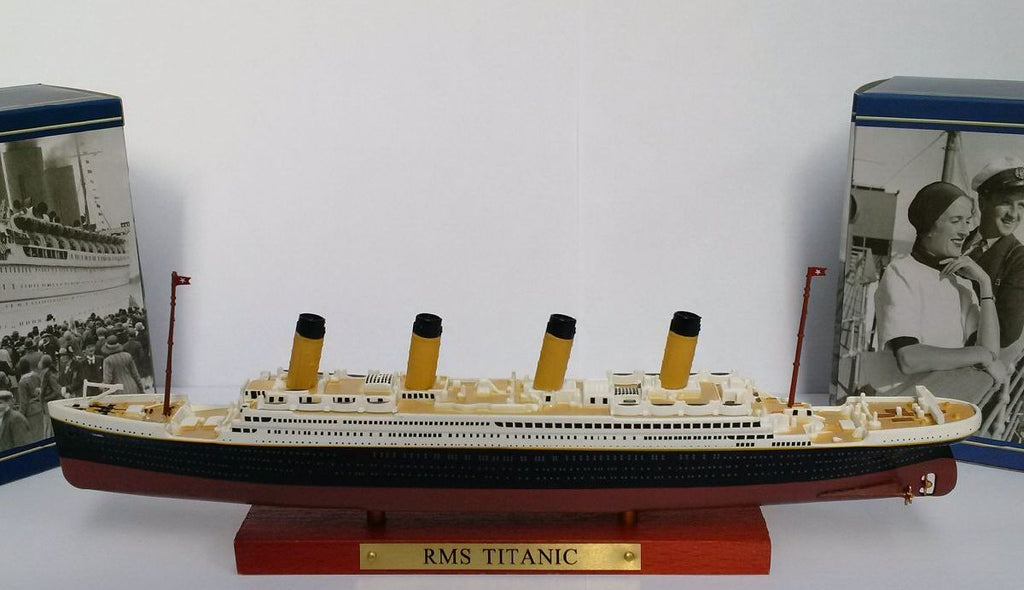 titanic diecast model