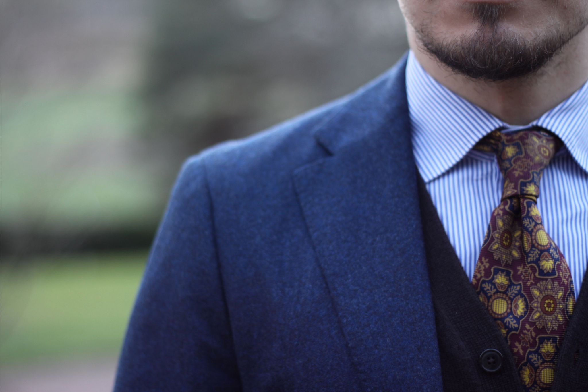 Bold pattern Luciano Barbera tie