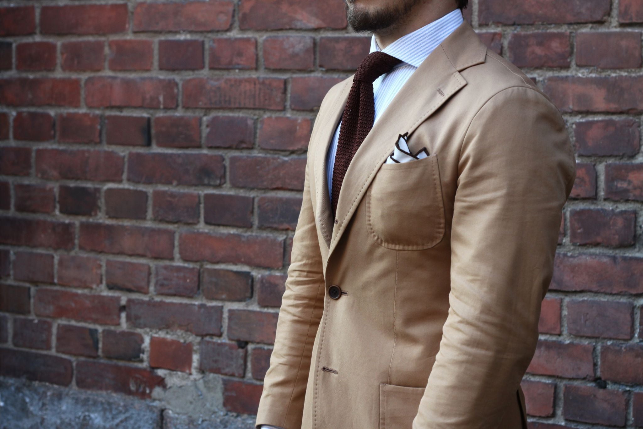 Soft shoulders and drape of the suit jacket