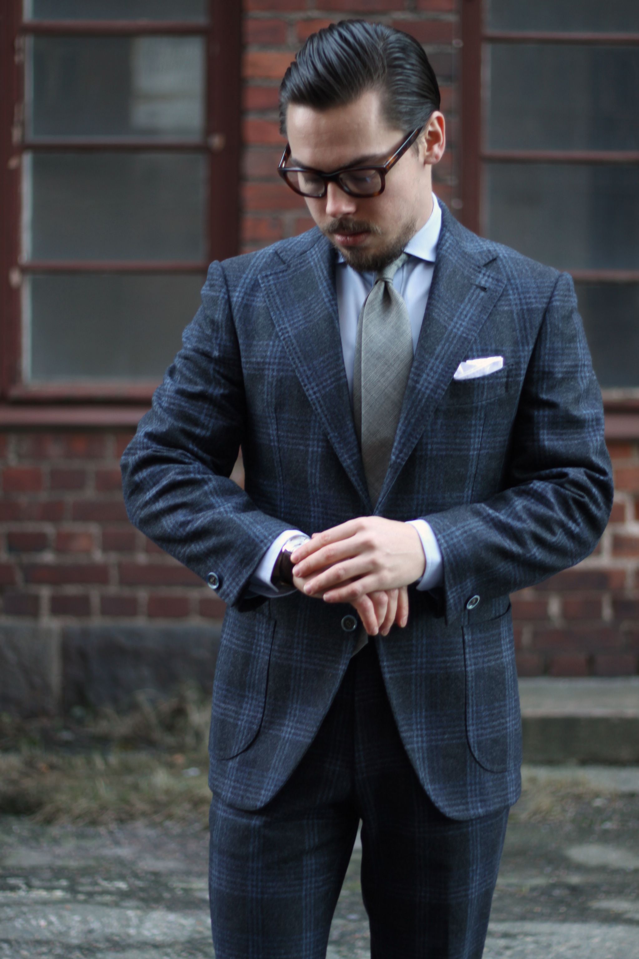 G.Abo Napoli gray suit with overcheck