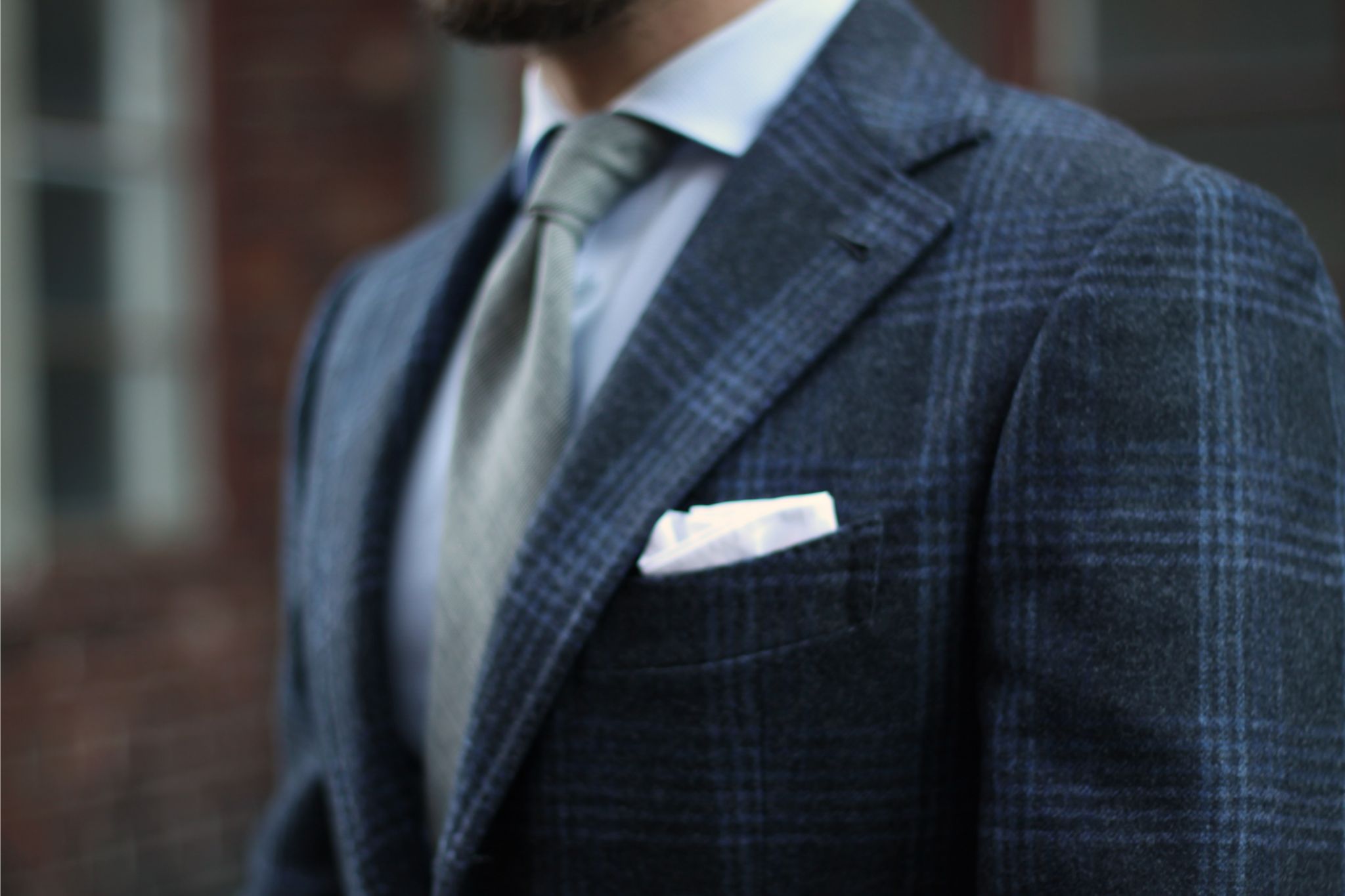 G.Abo Napoli suit details - gray suit with white pocket square