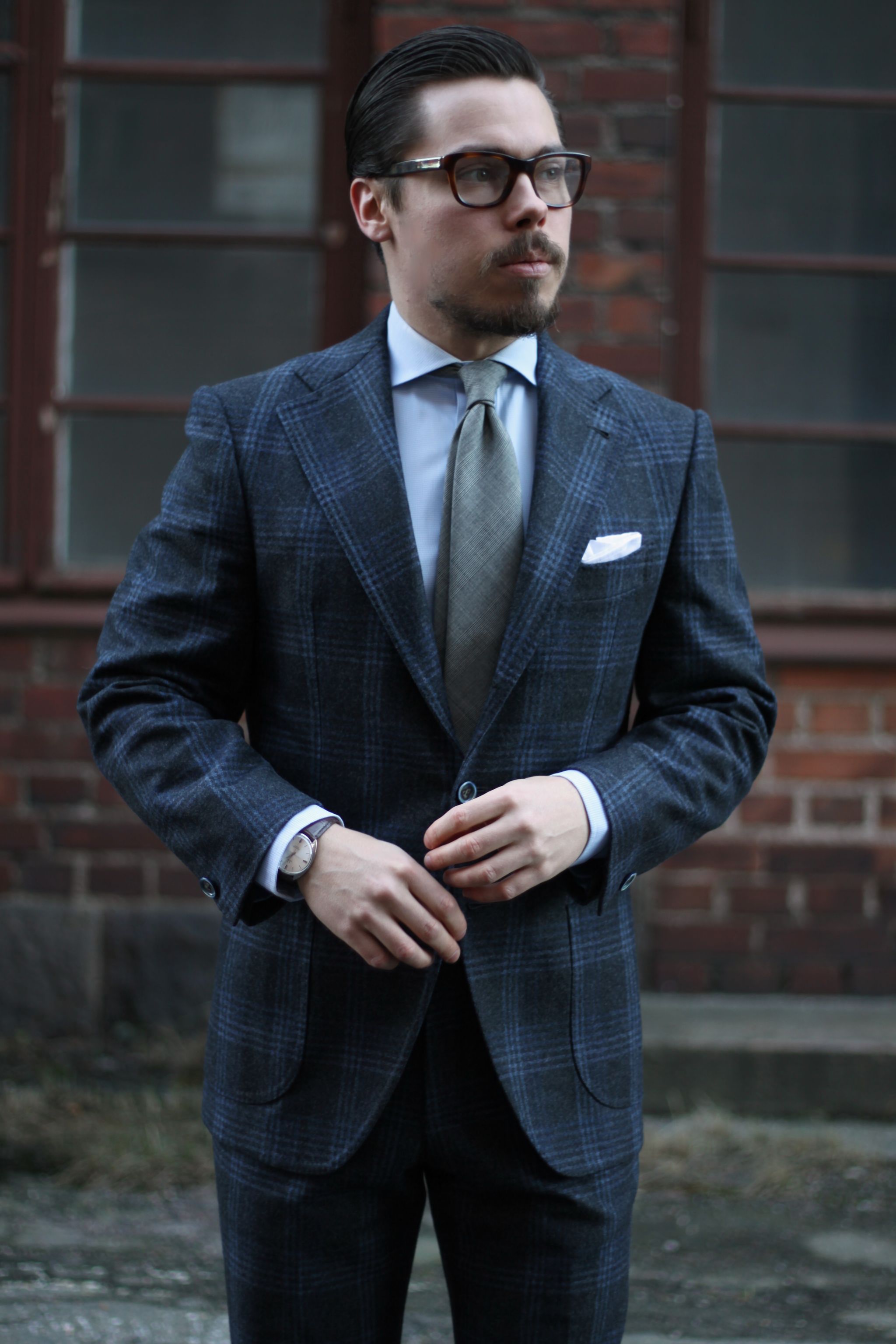 Gabo Napoli suit with Berg&Berg wool tie