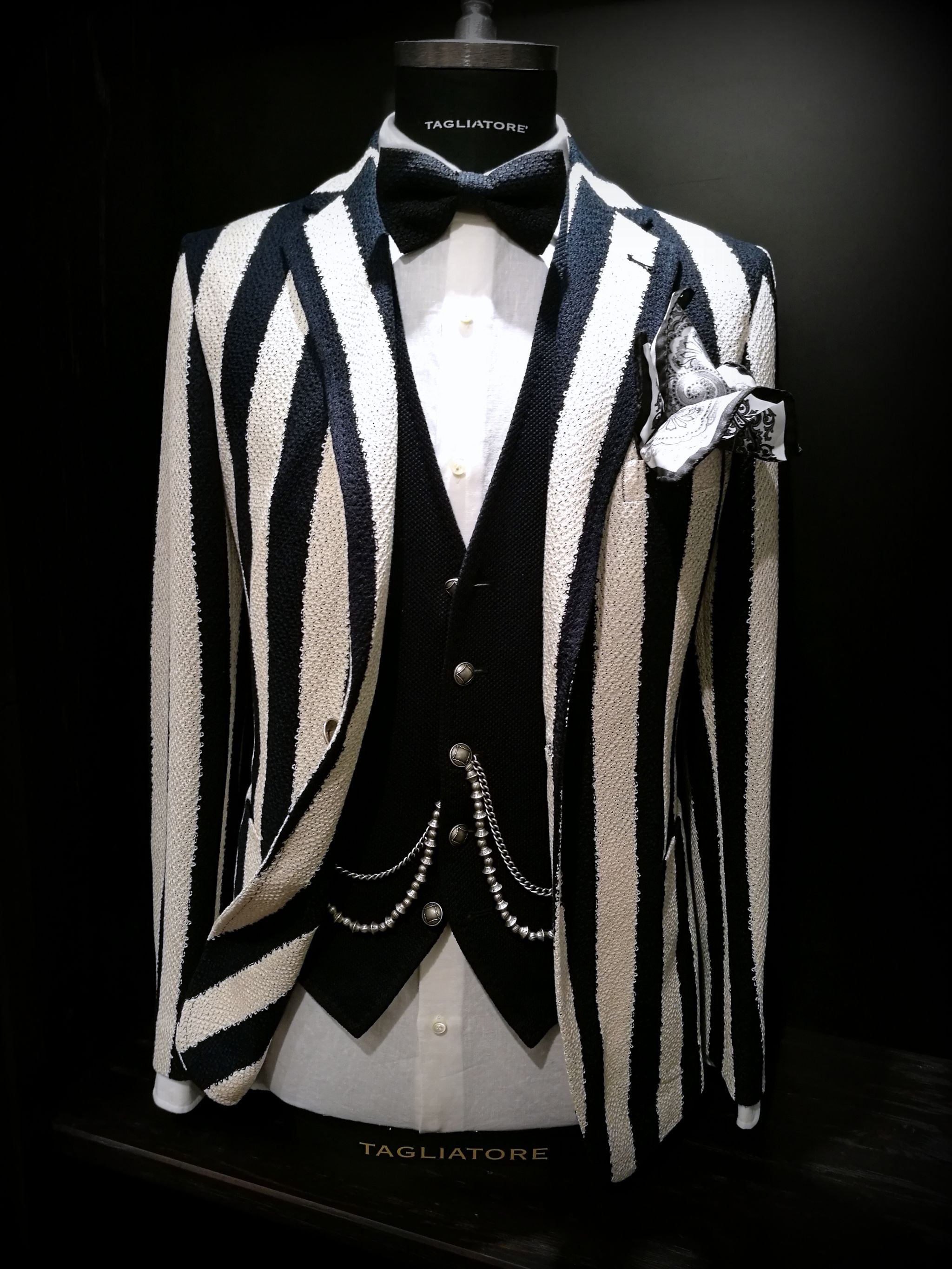 Pitti Uomo 90 - Tagliatore striped sport coat