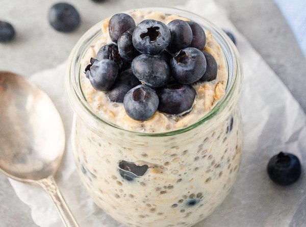 Low-Calorie Breakfast: Chia Oats