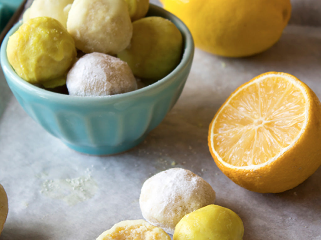 Low-carb lemon donut holes