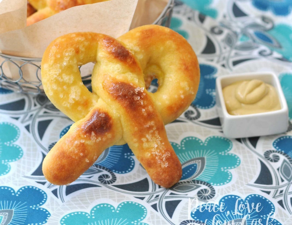 Keto pretzels