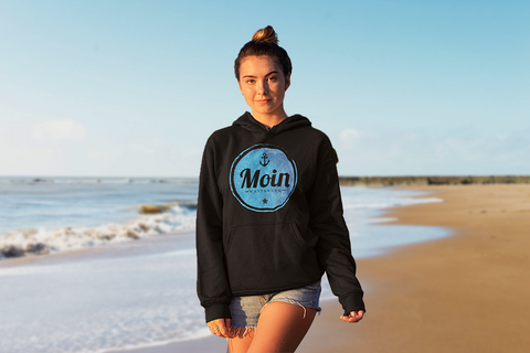Moin Hoodie am Strand