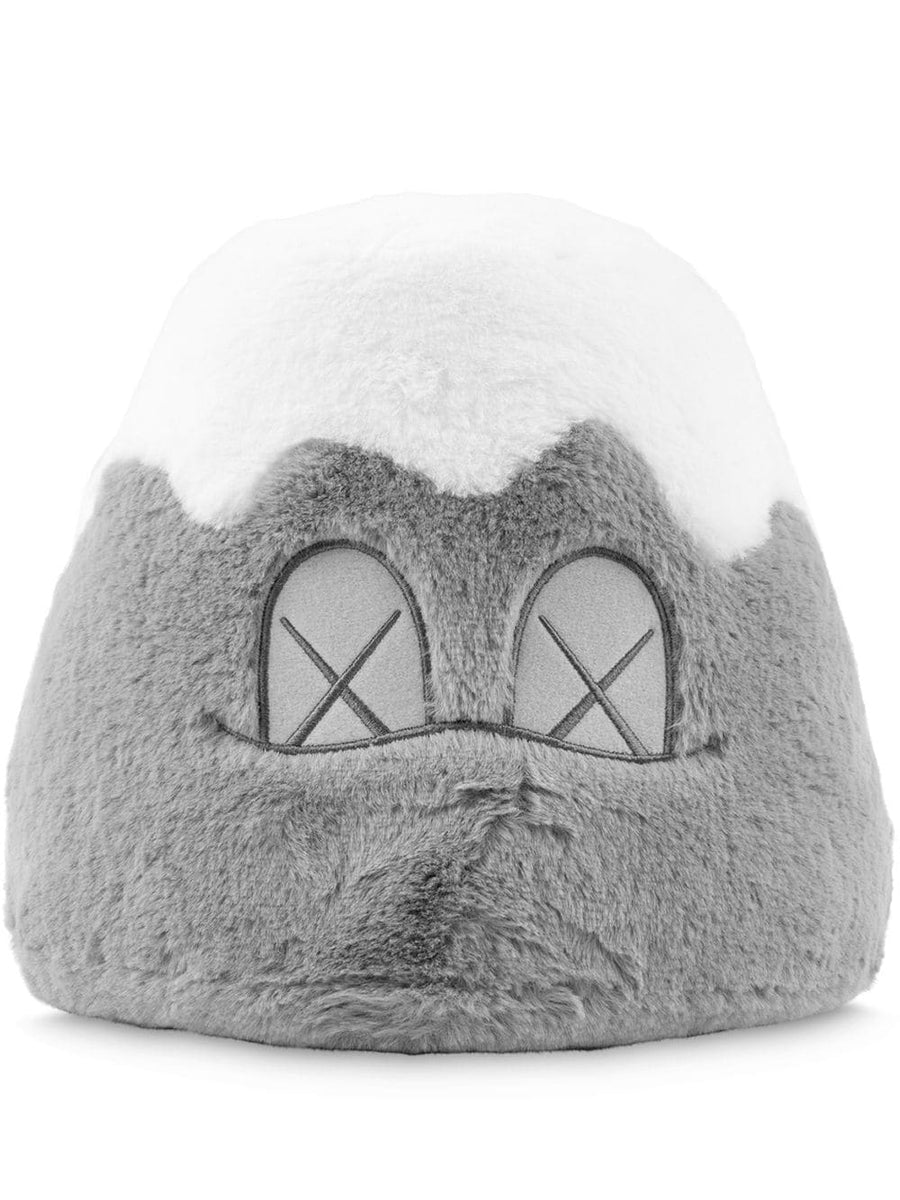 KAWS HOLIDAY Mount Fuji Plush ぬいぐるみ グレー | angeloawards.com