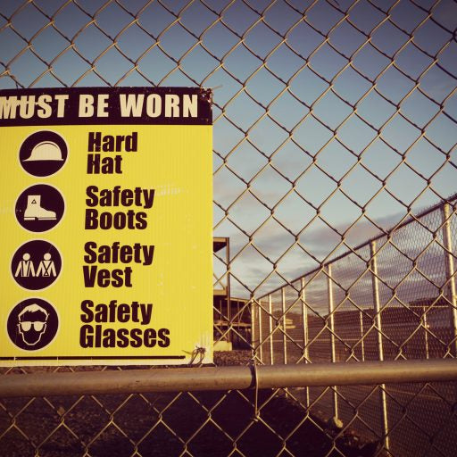 Why Worker Must Wear Safety Work Boots