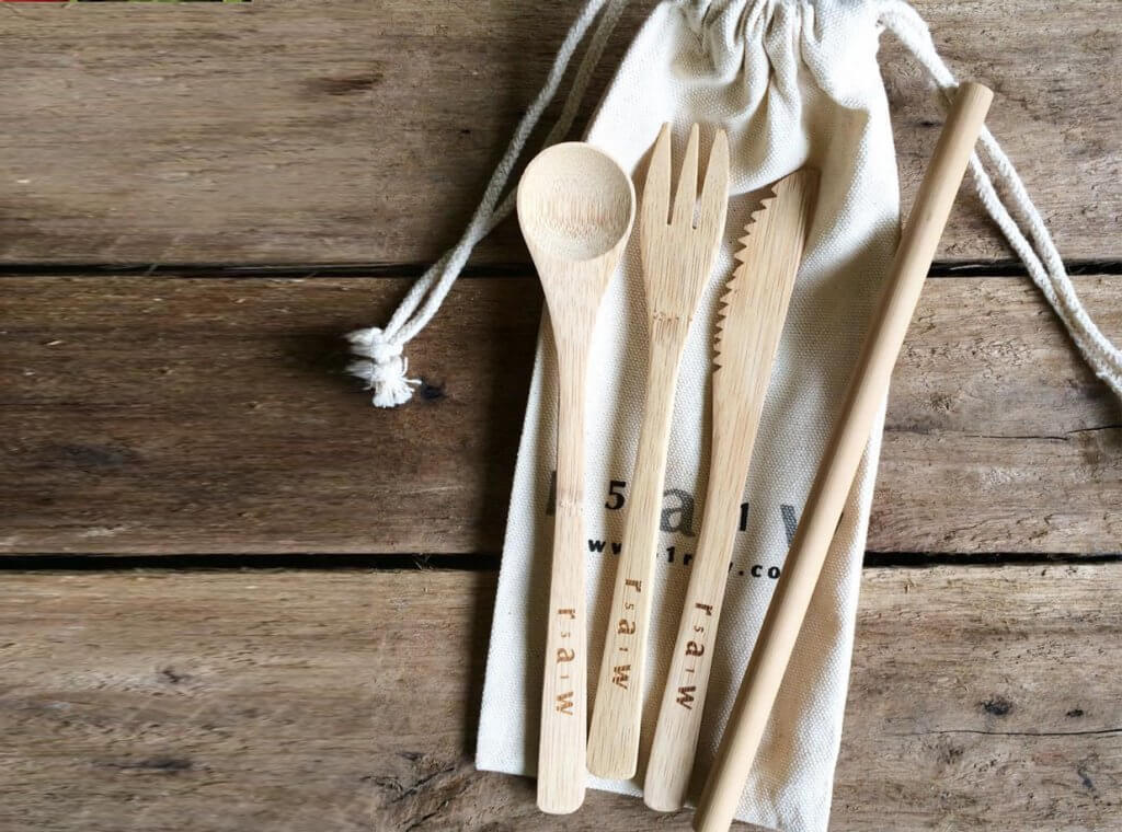 BAMBOO CUTLERY 3-PIECE SET & BAMBOO STRAW