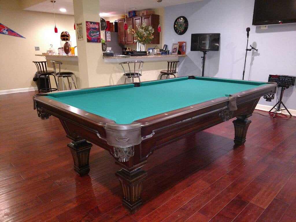 Olhausen hampton pool table heritage cherry finish detail2