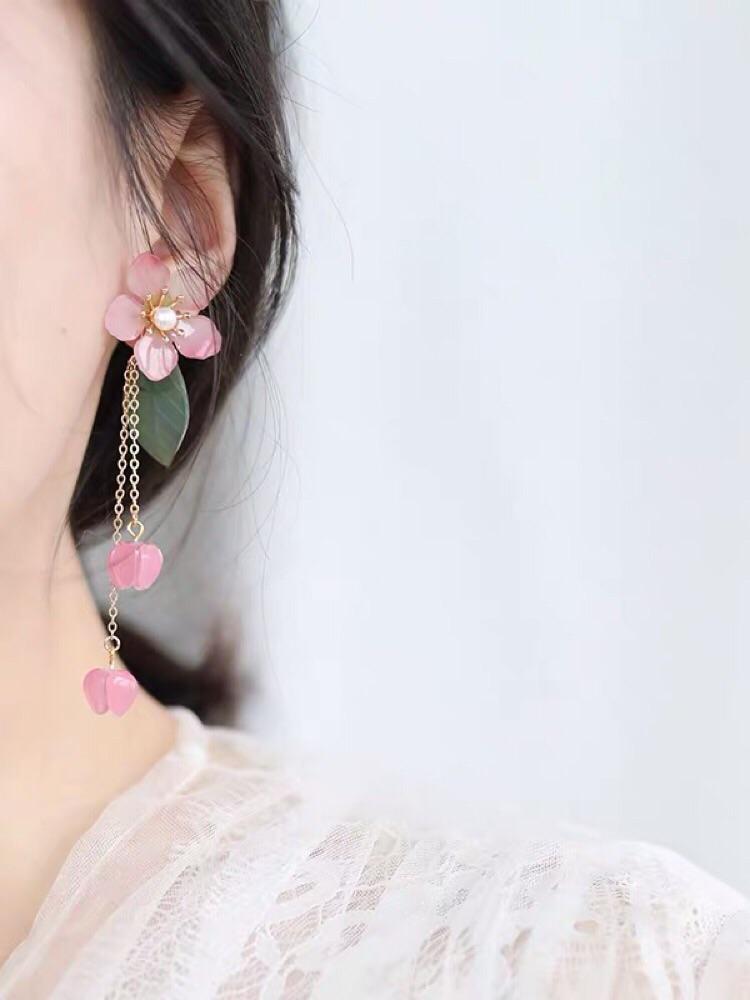 Begonia Earrings-ntbhshop