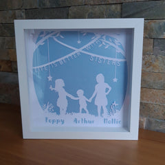 Personalised sibling frame