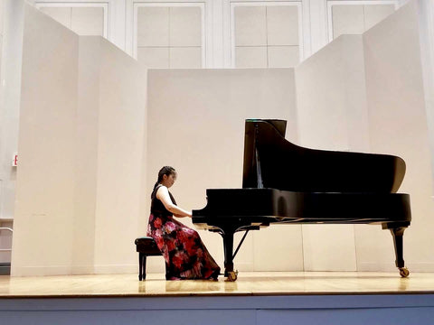 Sisi Liu performing at Manhattan School of Music