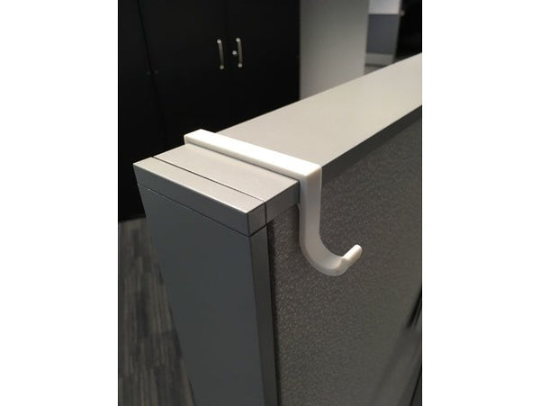 cubical hook