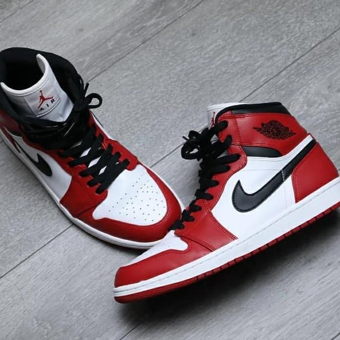 Buy first copy Nike Jordan Retro 1 Chicago shoes online | DOPESHOP 